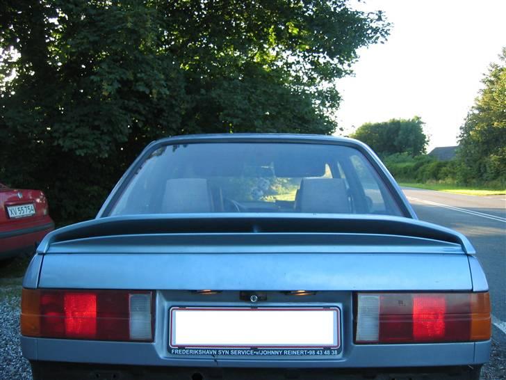 BMW E30 320i @ noget andet - bagenden som den så ud da jeg købte bilen billede 5