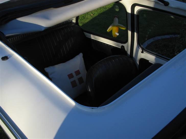 Fiat 500L - Smugkig ind i kabinen billede 9