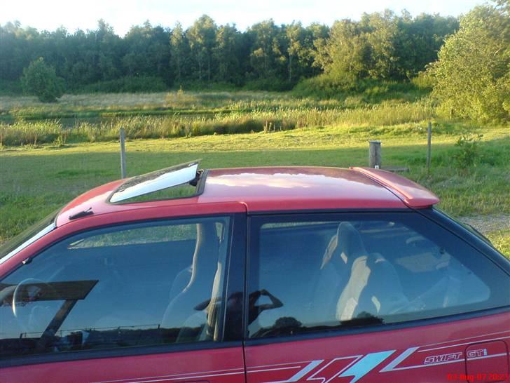 Suzuki Swift 1,3 GTI (Solgt) billede 7