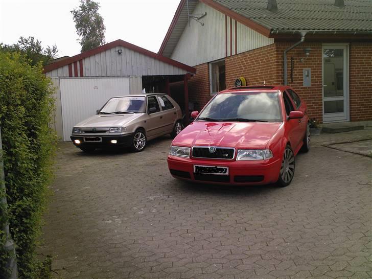 Skoda Octavia - min nye bil. og min gamle bil;) billede 1