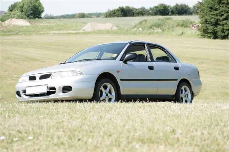 Mitsubishi Carisma billede 12