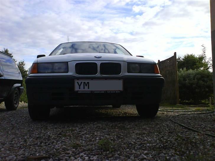 BMW 316i Compact *SOLGT* billede 10