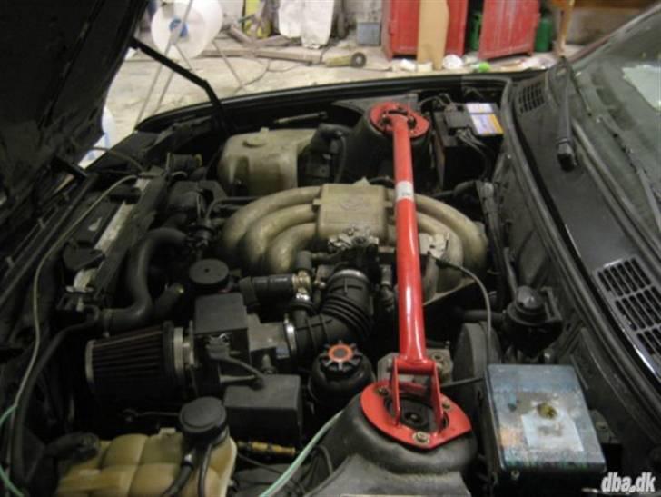 BMW e30 325i cabrio. SOLGT billede 9