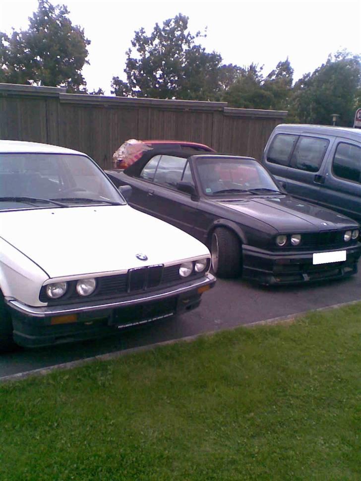 BMW e30 325i cabrio. SOLGT billede 11
