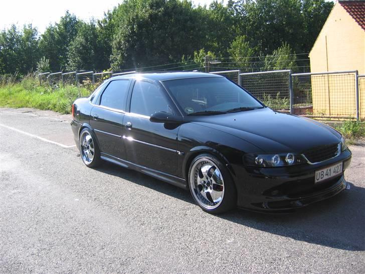 Opel Vectra B billede 1