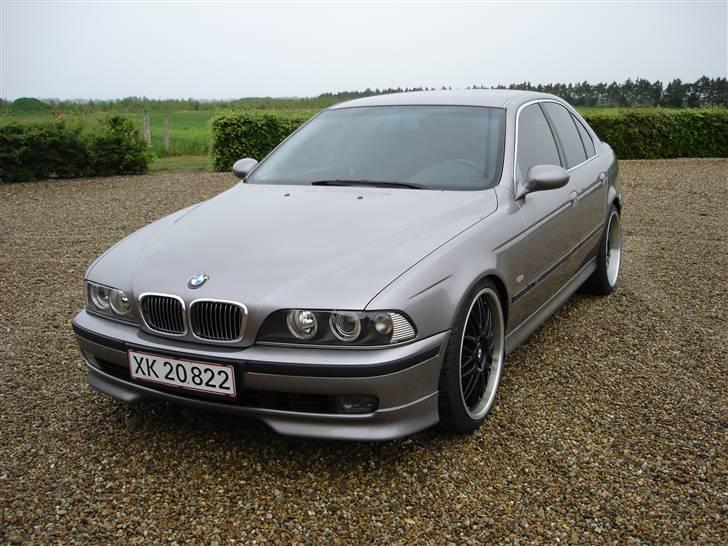 BMW 528I billede 1