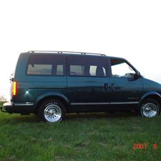 Chevrolet astro van SOLGT