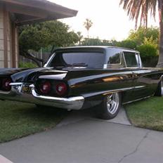 Amerikaner Thunderbird 428 *SOLGT*