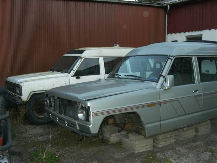 Nissan patrol 1987 solgt - her er den lige klar til at lege bytte bytte købmandmed karoserne. billede 6