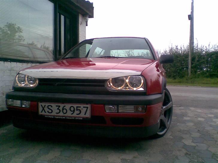 VW Vento -Projekt- *SOLGT* - så blev den nye front monteret.. mangler lige finspartel og maling... billede 18