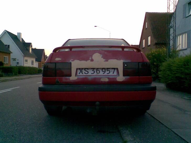 VW Vento -Projekt- *SOLGT* - bagenden, næsten færdig med spartel og så skal den males.. billede 19
