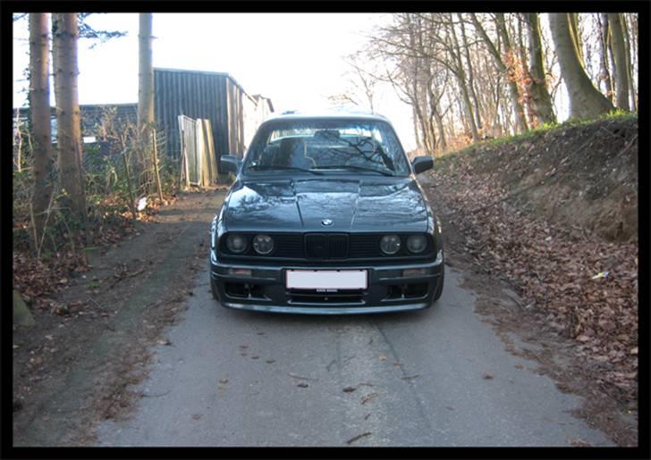 BMW E30 325i 24v Mtech2 - Så er den næsten færdig billede 1