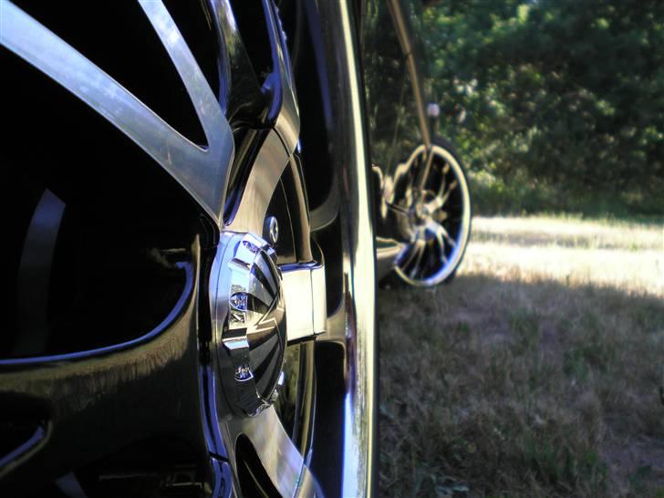 Peugeot 206 S16 - 18" Wolfrace Toyama billede 4