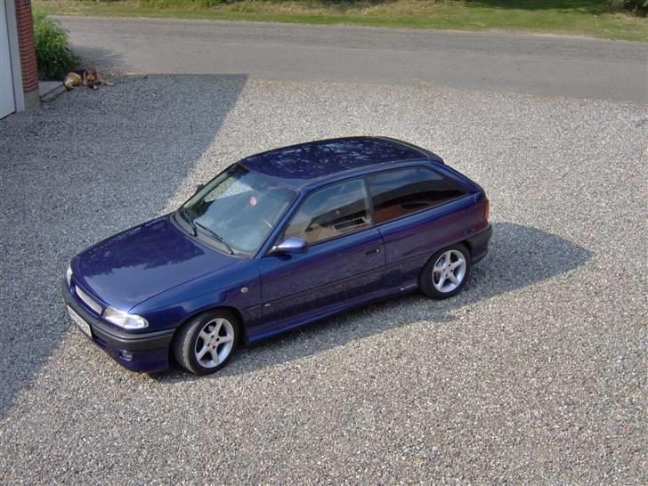 Opel Astra F  Totalskadet - Astraen og Vagthunden :) billede 13