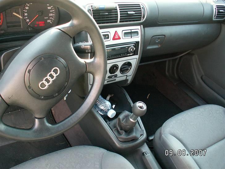 Audi A3 1,8 20V SOLGT - Chrom interiør og S3 gearknob billede 4