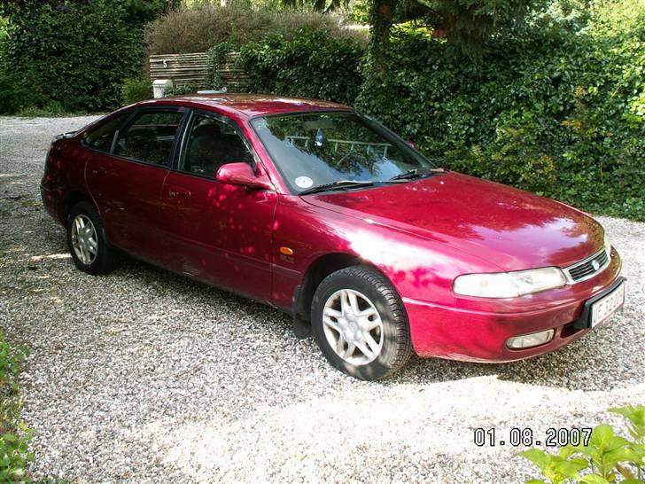 Mazda 626 GLX billede 1