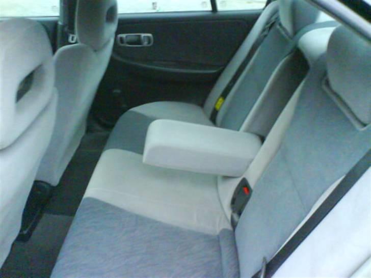 Nissan primera SOLGT billede 8