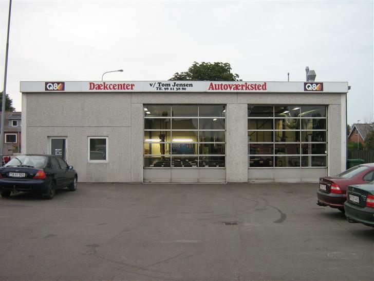 Peugeot 406 - 210 m2 værksted  billede 14