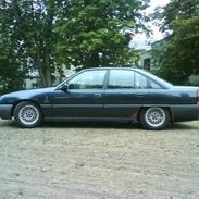 Opel omega a 