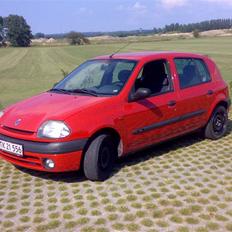 Renault Clio 2 (solgt)!