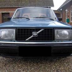 Volvo 242