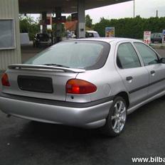 Ford Mondeo MK I