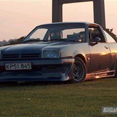 Opel Manta B 2,0S