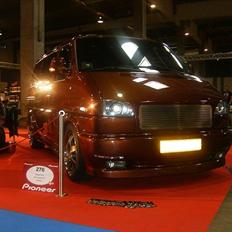 VW Transporter t4 (PussyWagon)