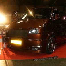 VW Transporter t4 (PussyWagon)