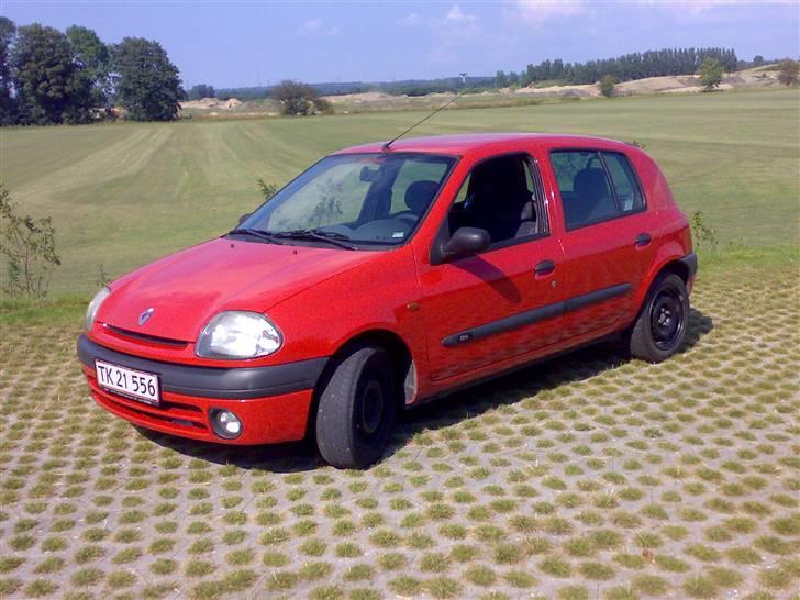 Renault Clio 2 (solgt)! billede 1