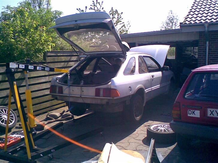 Ford sierra XR4I (SOLGT) billede 9