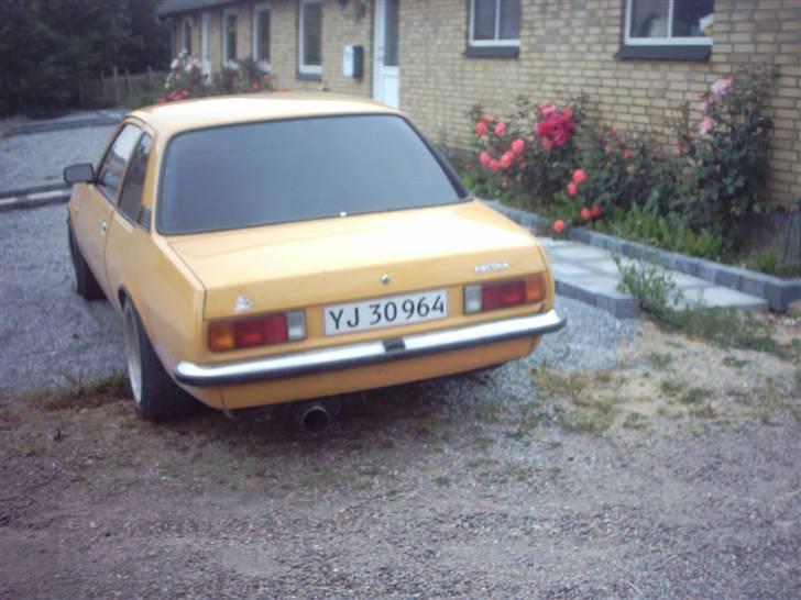 Opel ascona b billede 16