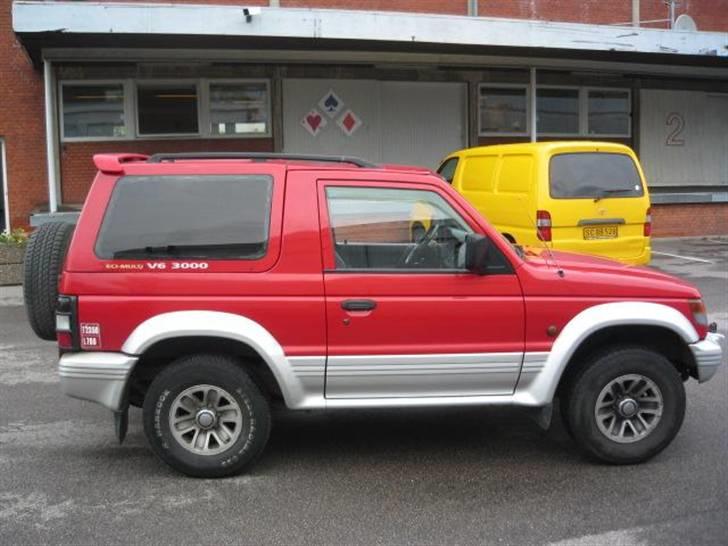 Mitsubishi Pajero 3000 **SOLGT** billede 7