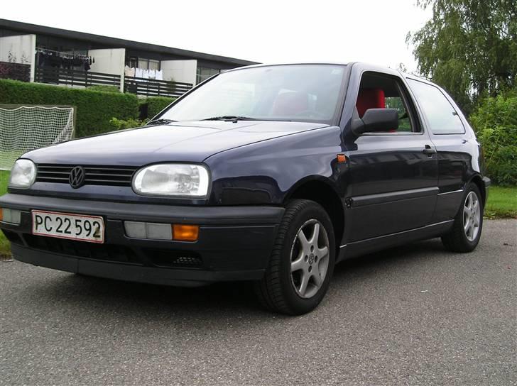 VW GOLF 3 1,8 solgt billede 8