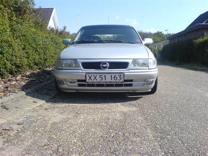 Opel Astra 1,6i 16v sport billede 10