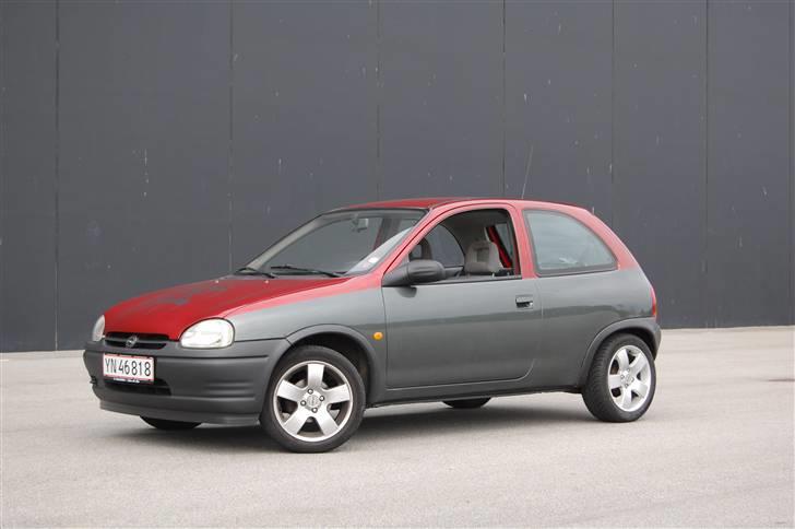 Opel Corsa (solgt) - Skørtesæt er på vej billede 3