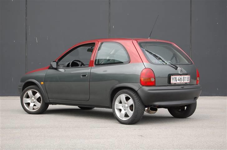 Opel Corsa (solgt) - Udstødning rettes når skørtesæt kommer på! billede 4
