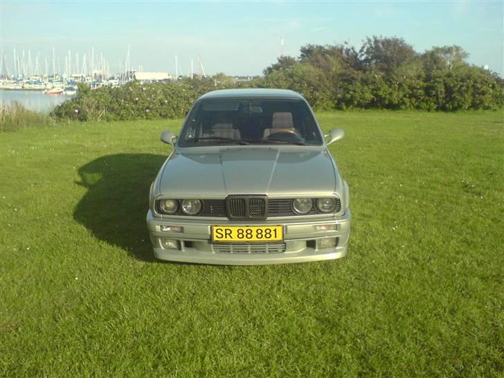 BMW 324 td touring SOLGT billede 2