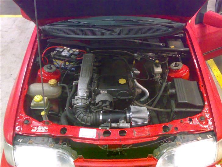 Ford Sierra 2.0i GLX SOLGT - Dejlig brummelyd med et stort keglefilter. billede 6