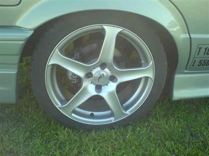 BMW 324 td touring SOLGT billede 5