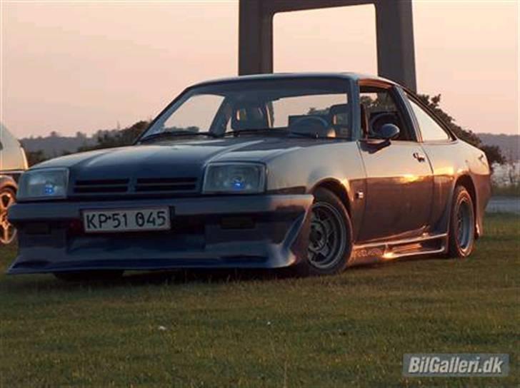 Opel Manta B 2,0S billede 1