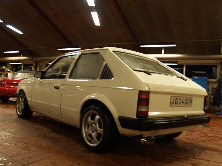 Opel kadett d 2-dørs - Til salg - Nåede desværre ikke at få taget bedre billeder, eftersom den først stod rigtig færdig her i efteråret.. Men der kommer bedre billeder til sommer, når den får fælgene på igen... billede 11