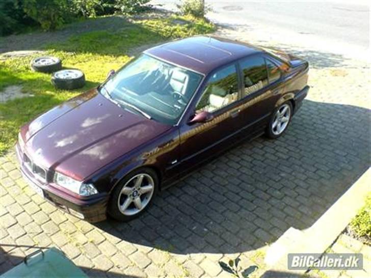 BMW E36 320i SOLGT billede 6