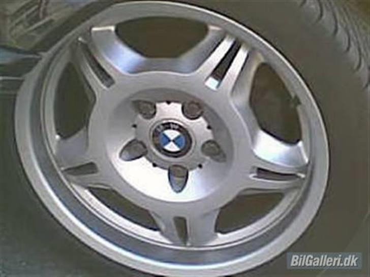 BMW E36 320i SOLGT billede 11
