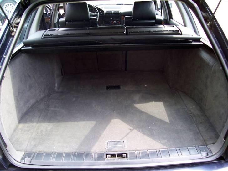 BMW 530i V8 Touring SOLGT billede 8