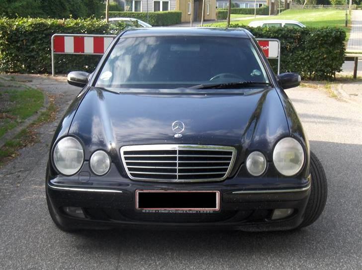 Mercedes Benz E220 Avantgarde (solgt) billede 5