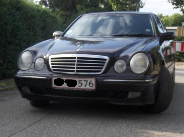 Mercedes Benz E220 Avantgarde (solgt) billede 6