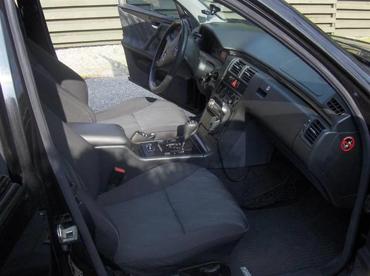 Mercedes Benz E220 Avantgarde (solgt) billede 10