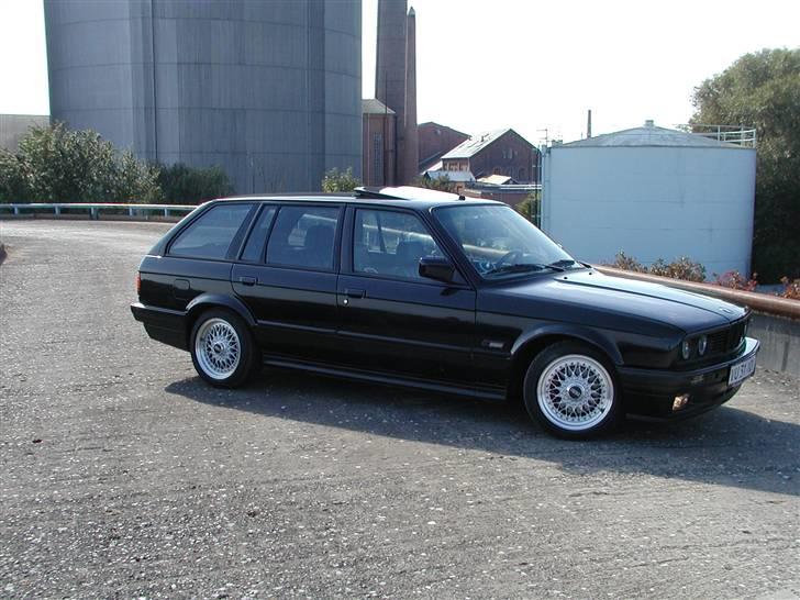 BMW 325i Touring ( DØD ) billede 3