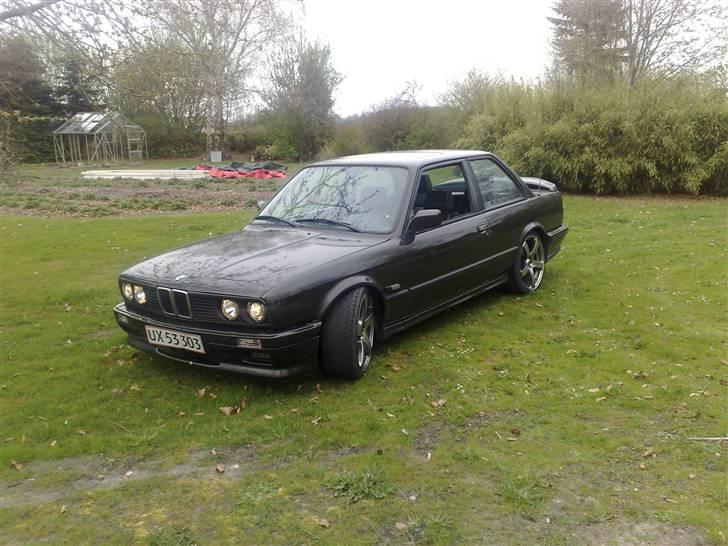 BMW E30 320i/325i Rustet væk. - Dejlig vinkel.. billede 8